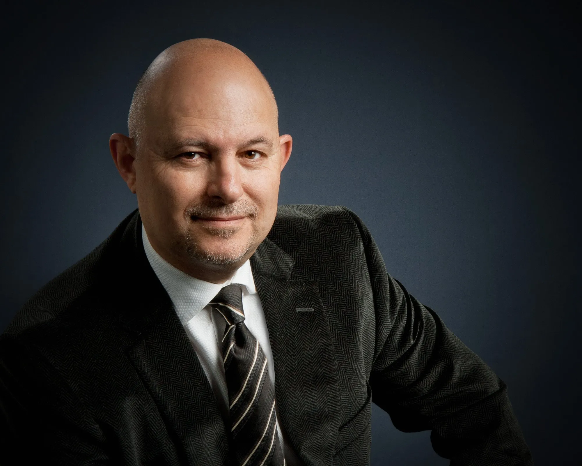 Dr.-Fayads-portrait